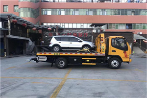 雷波汽车紧急补胎换胎救援